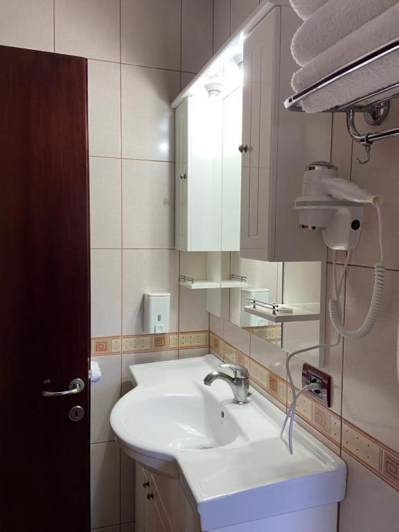 Hotel George Görice Dış mekan fotoğraf